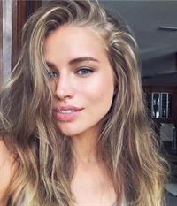 Tanya Mityushina taking a selfie