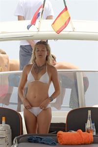 Kate Hudson in a bikini