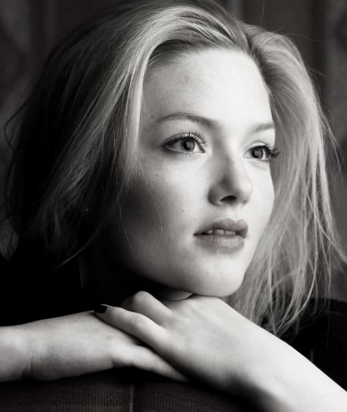 Holliday Grainger