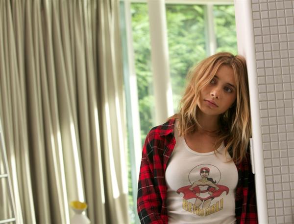 Olesya Rulin