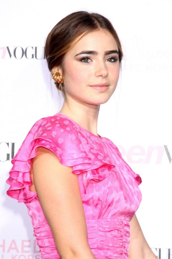 Lily Collins