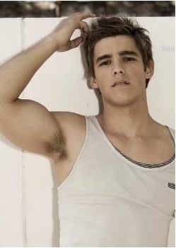 Brenton Thwaites