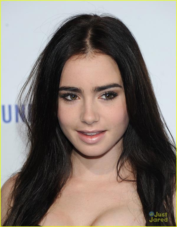 Lily Collins