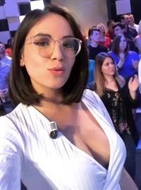Agathe Auproux taking a selfie
