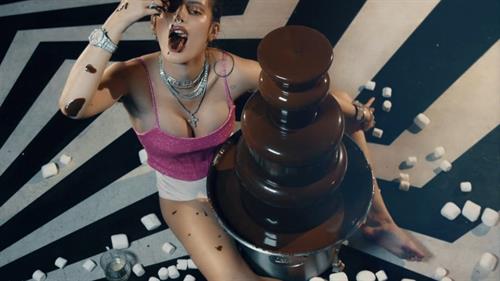 Pictures from Bella Thorne's  Thorne By Bella  shop.  November 2018