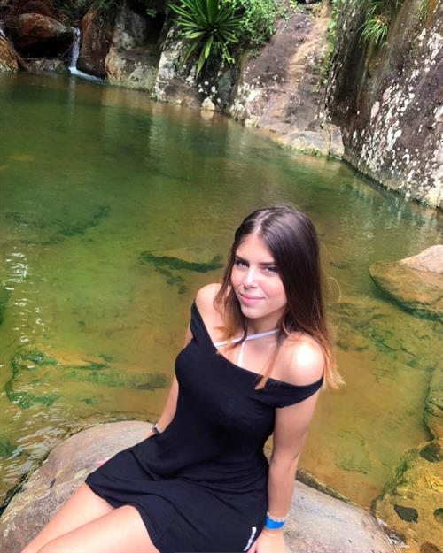 Ingrid Germanno taking a selfie