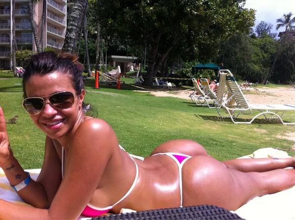 Vida Guerra in a bikini