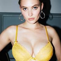 Eline Lykke in lingerie