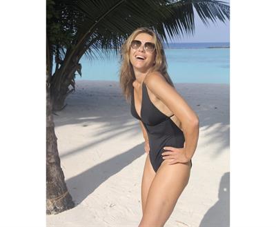 Elizabeth Hurley Pictures Elizabeth Hurley