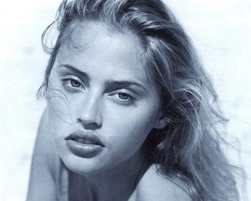 Estella Warren