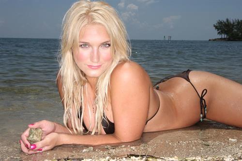 Brooke Hogan in a bikini
