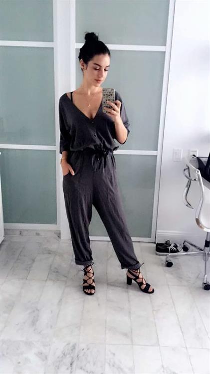 Adelaide Kane taking a selfie