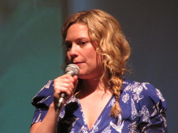 Kate Hewlett