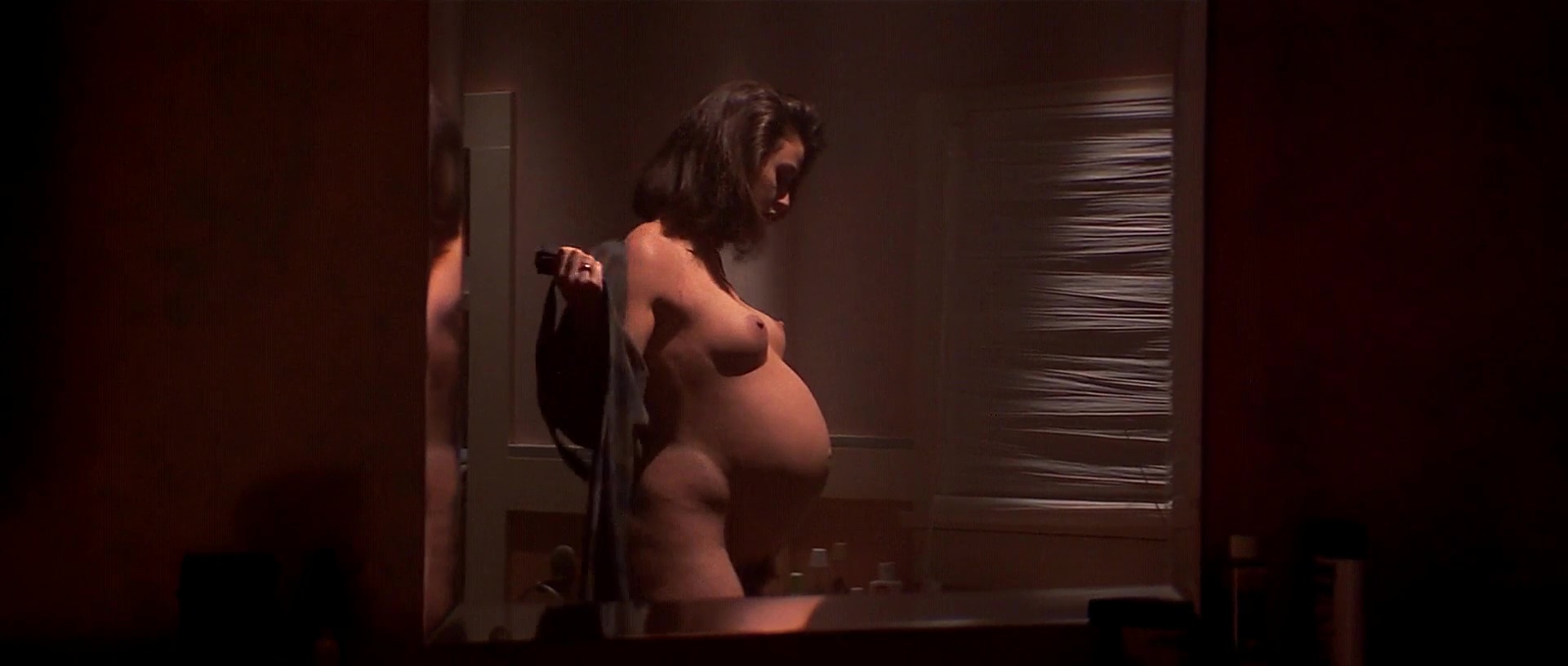 Demi Moore pregnant nude in The Seventh Sign (1988). 
