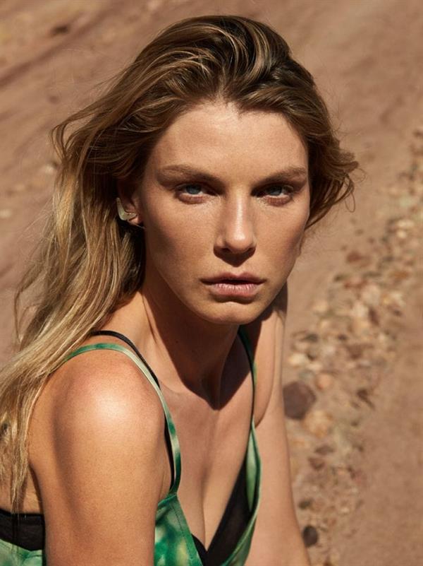 Angela Lindvall