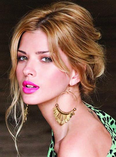 María Eugenia Suárez