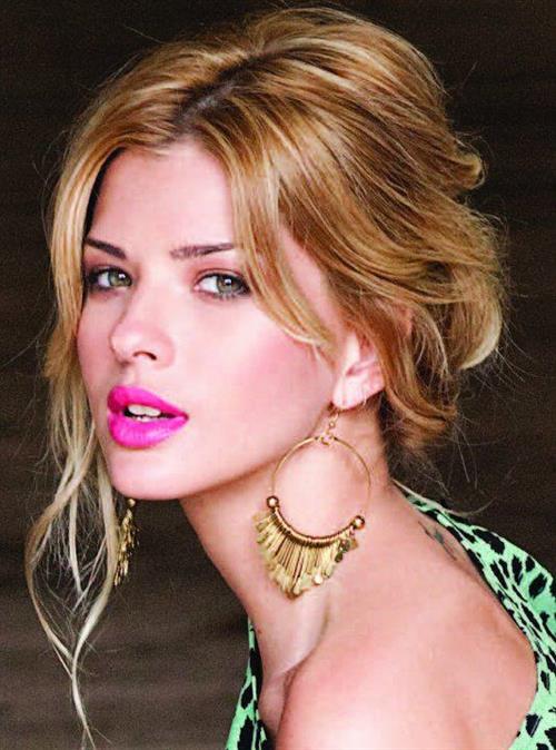 María Eugenia Suárez