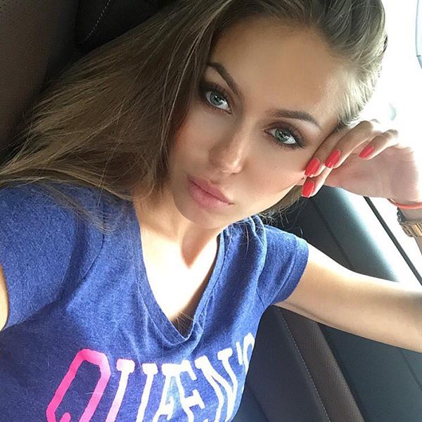 Mirgaeva Galinka taking a selfie