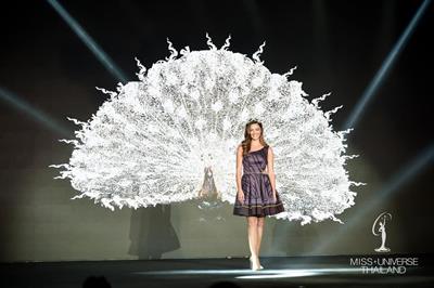 Demi-Leigh Nel-Peters