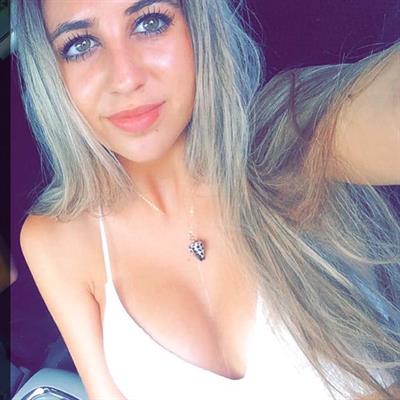 Katie Teresi taking a selfie