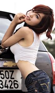 Elly Tran Ha