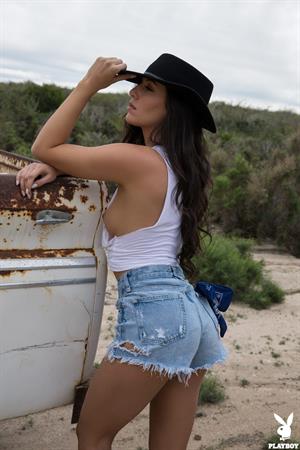 Carmen Nikole takes off her Jean Shorts