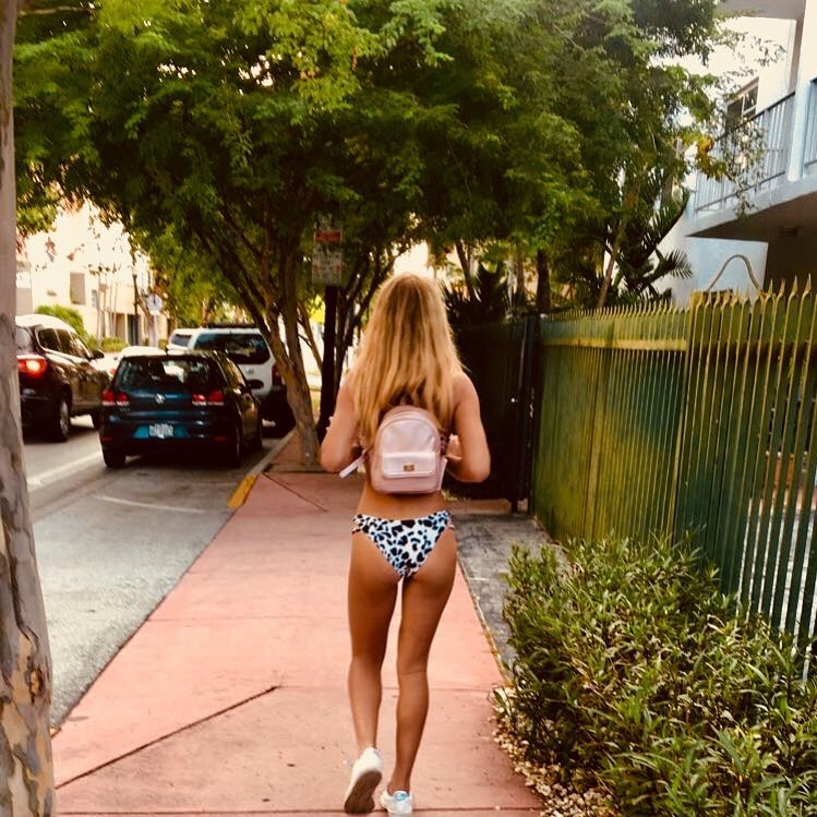 Gabbie Carter in a bikini - ass