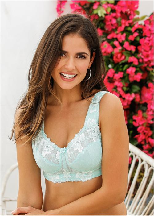 Carla Ossa in lingerie