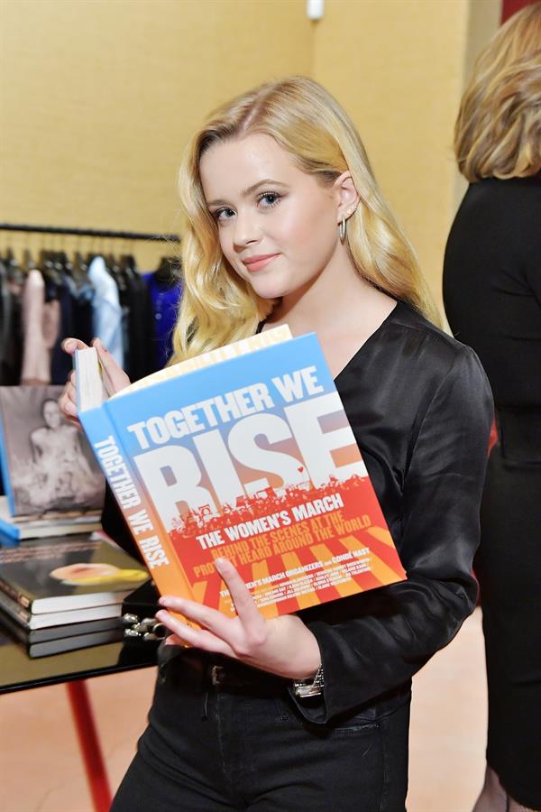 Ava Phillippe