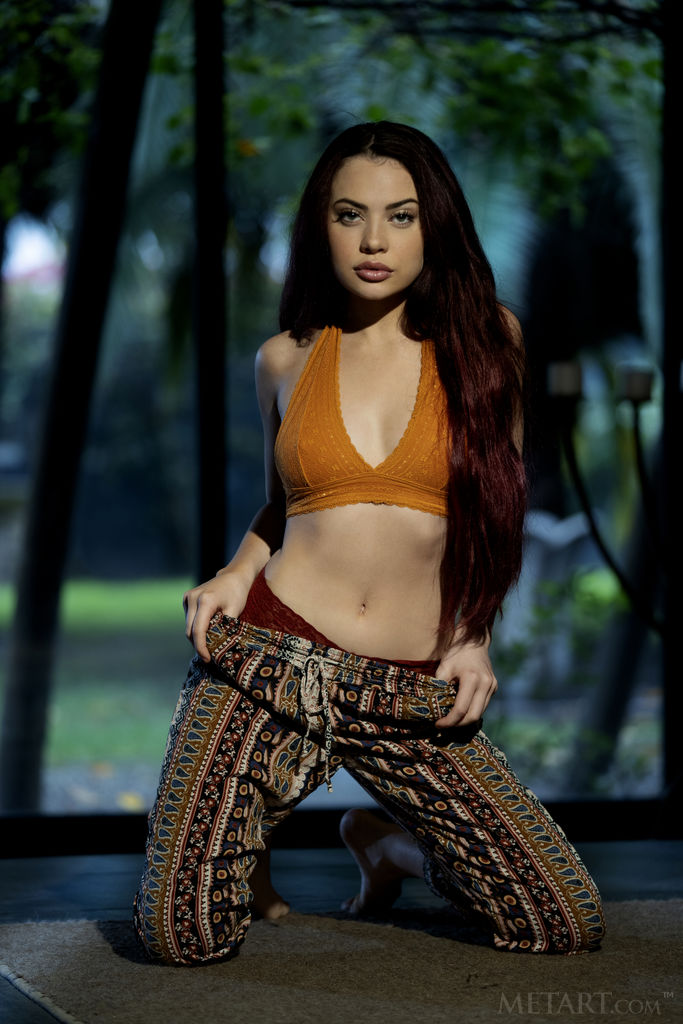 Sabina Rouge Perky Babe