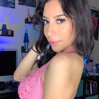 Bianca Sotelo taking a selfie