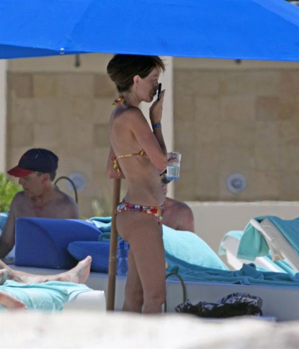 Patricia Zavala sexy ass in a bikini seen at the beach by paparazzi.




