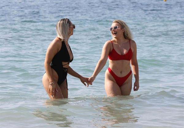 Tallia Storm sexy in a red bikini seen by paparazzi at the beach.











