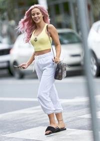 Jessika Power braless boobs pokies showing her tits and pierced nipple seen by paparazzi.























