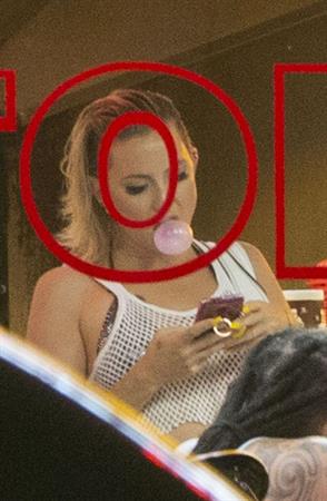 Kate Hudson looking sexy in a bikini top seen by paparazzi.


















