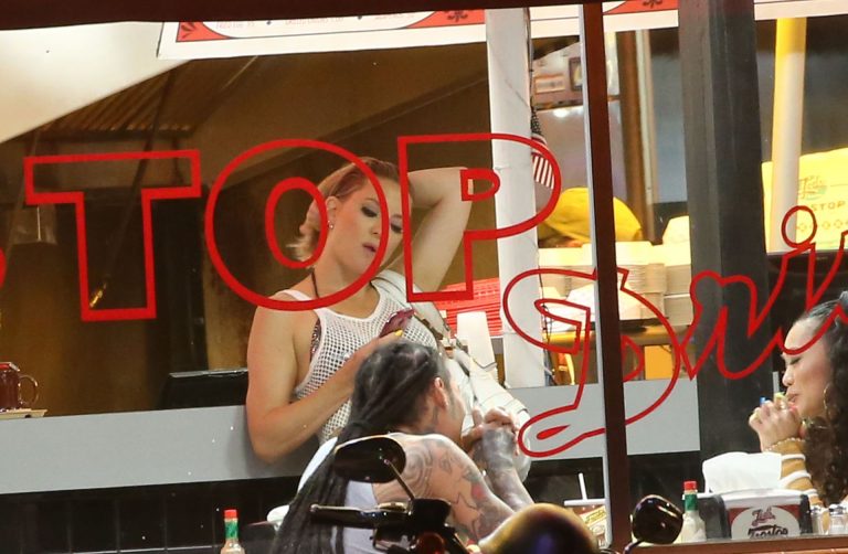 Kate Hudson Pictures Kate Hudson looking sexy in a bikini top seen by paparazzi.