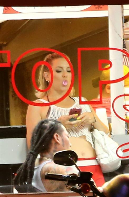 Kate Hudson Pictures Kate Hudson looking sexy in a bikini top seen by paparazzi.