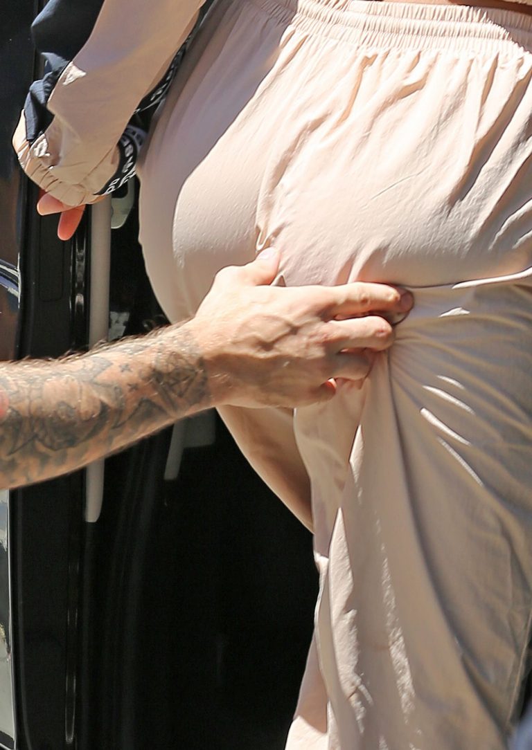 Hailey Bieber Pictures Justin Bieber and Hailey Baldwin getting into their van as he pinches her ass seen by paparazzi.