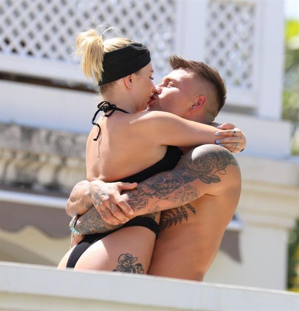 Olivia Buckland sexy ass in a bikini seen by paparazzi with Alex Bowen.







































