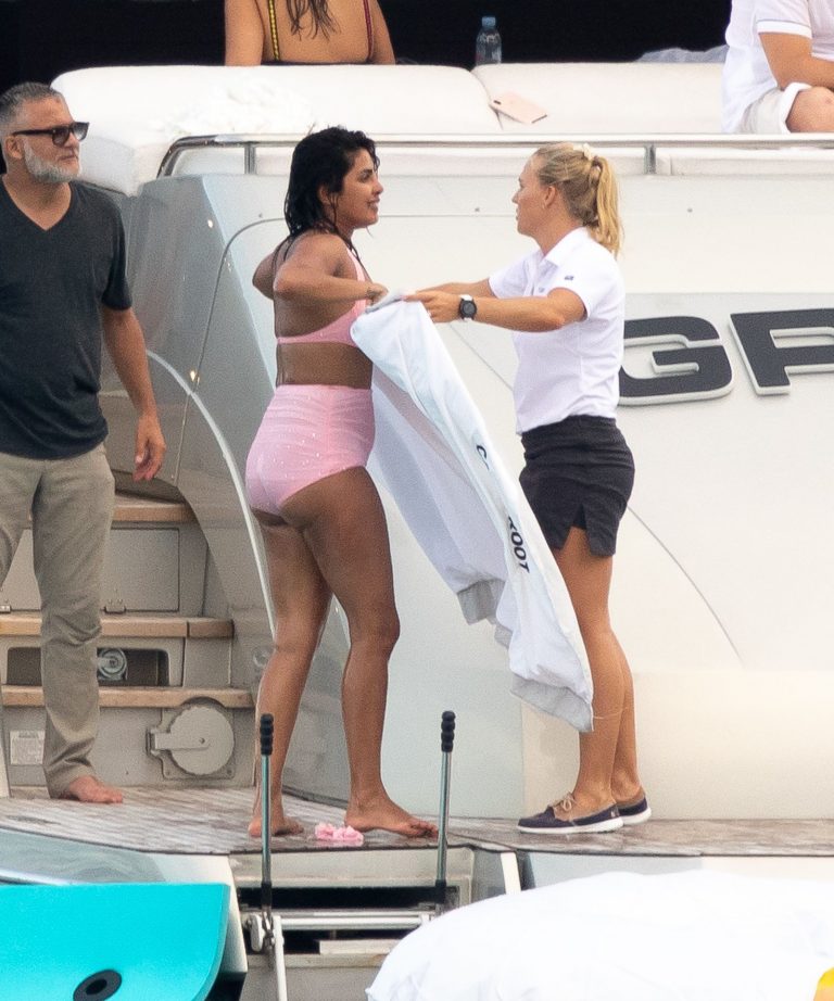 Priyanka Chopra Pictures Priyanka Chopra sexy ass in a bikini partying on a yacht seen by paparazzi.