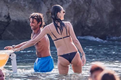 Alessandra Ambrosio sexy at the beach in a thong bikini and flashing her pussy to her boyfriend seen by paparazzi.











