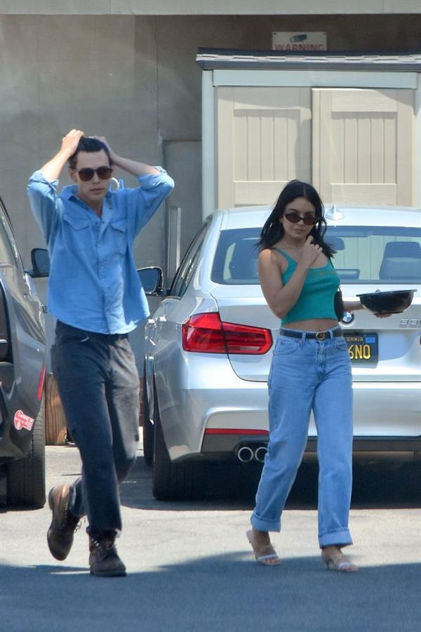 Vanessa Hudgens braless nipples pokies in a green top showing off her tits seen by paparazzi with Austin Butler.


















