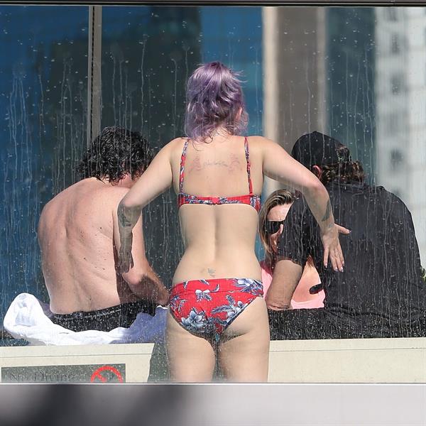 Kelly Osbourne in a bikini - ass