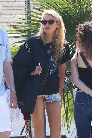 Stella Maxwell Nude Pictures Stella Maxwell nude pussy flash wardrobe malfunction seen by paparazzi in jean shorts.
