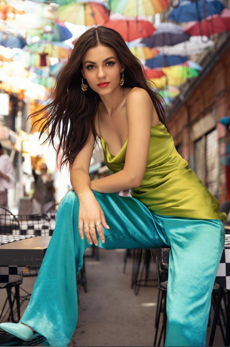 Victoria Justice sexy new photo shoot for Modeliste Magazine.









