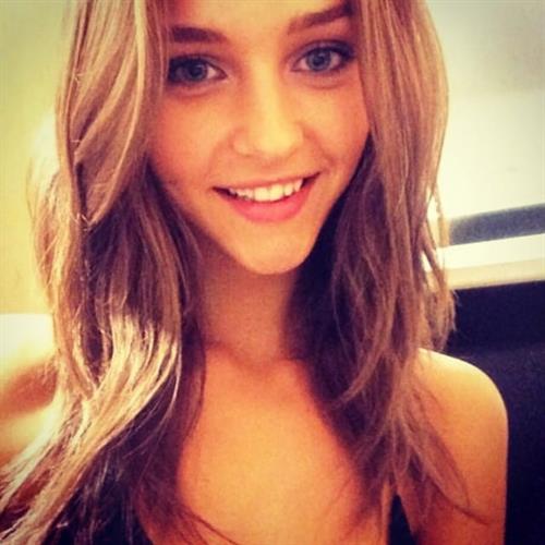 Rachel Cook taking a selfie