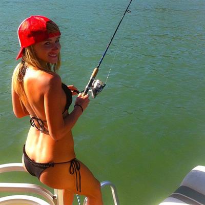 Sara Jean Underwood in a bikini - ass