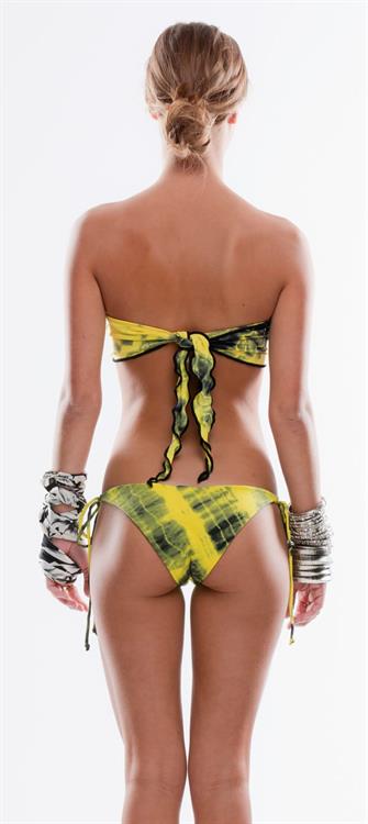 Nina Agdal in a bikini - ass