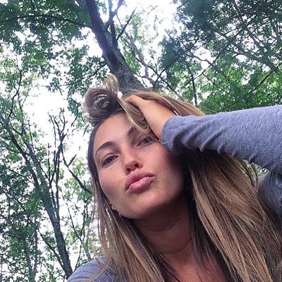 Simone Villas Boas taking a selfie