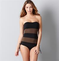 Simone Villas Boas in a bikini